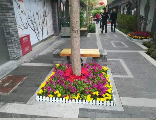 步行街节日花坛